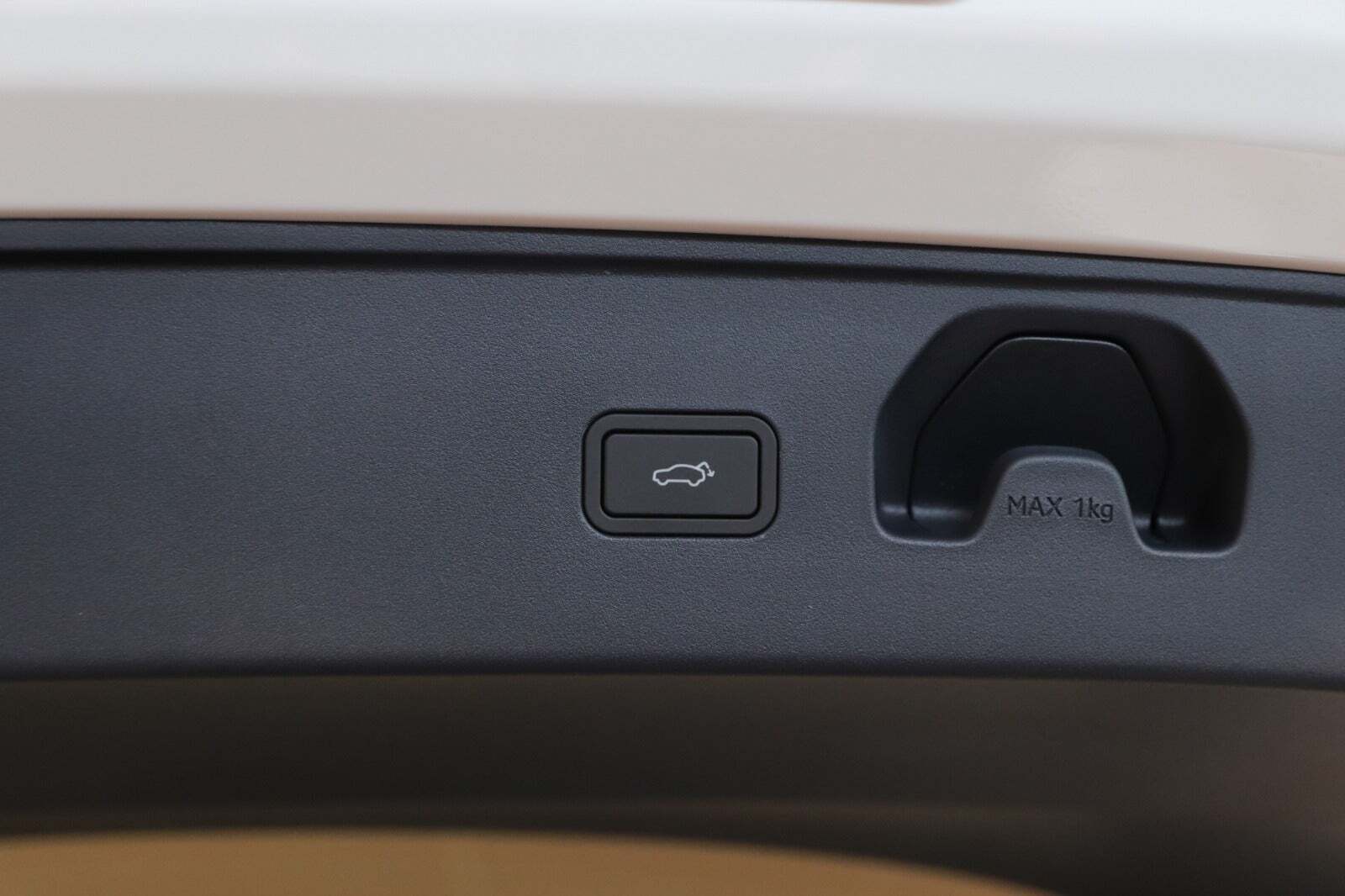 Hvid Volvo EX30 fra 2025