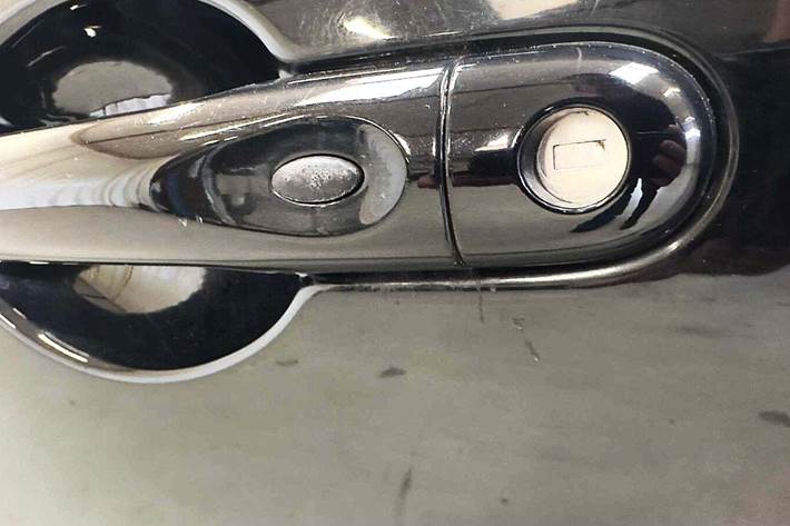 Sort Renault Clio IV fra 2016