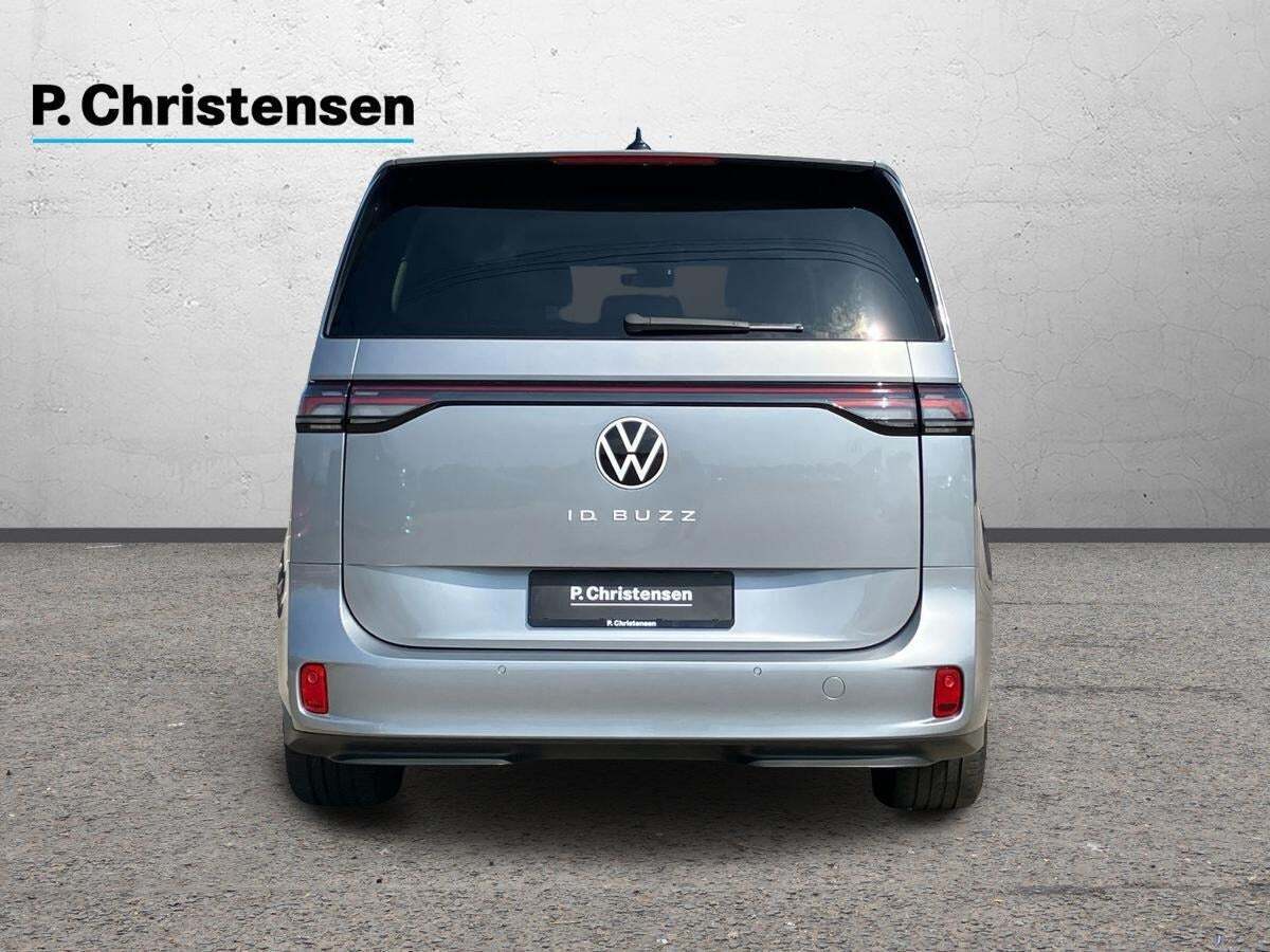 VW ID.Buzz 77 Pro SWB