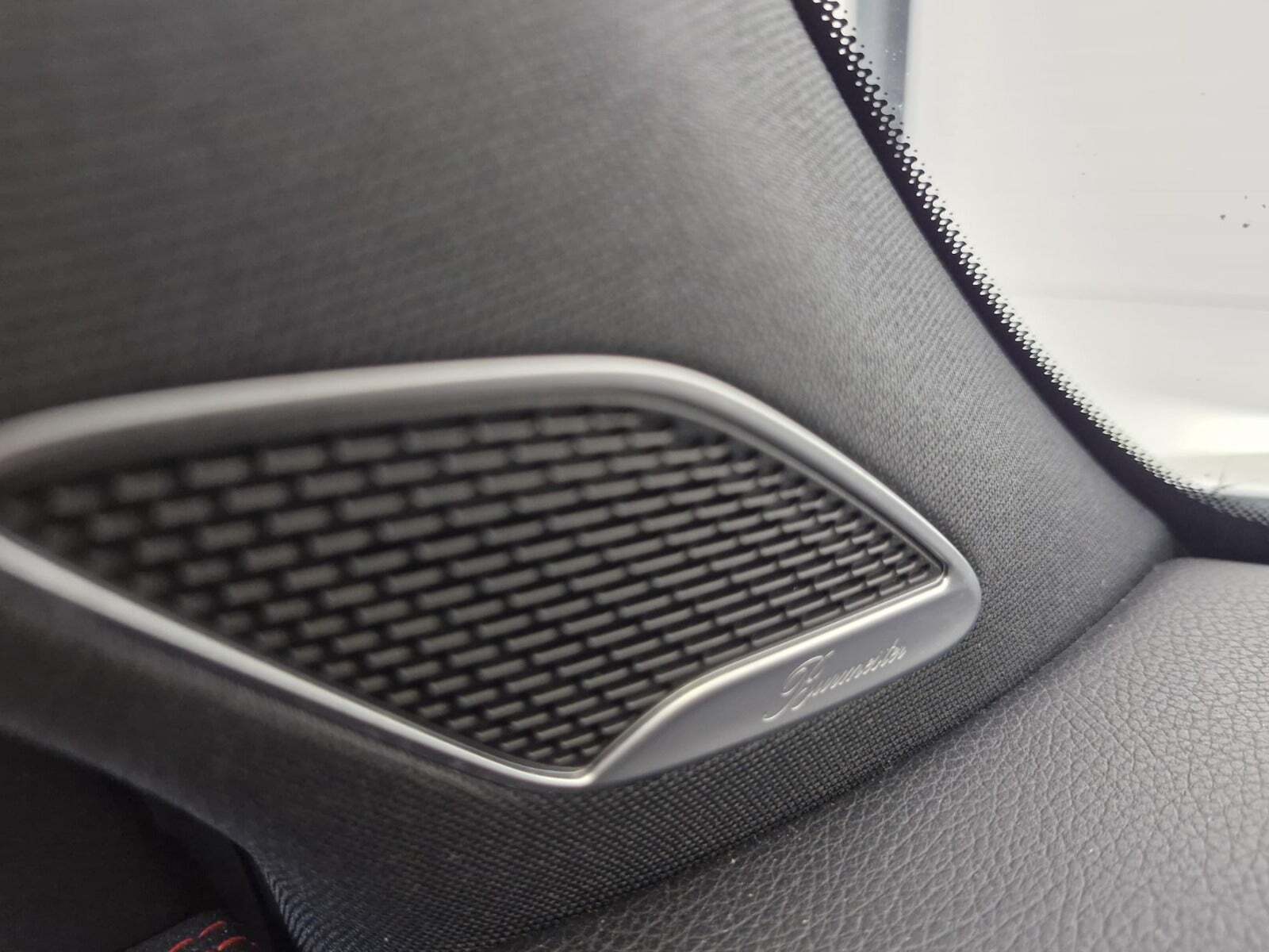 Hvid Mercedes GLB250 fra 2020