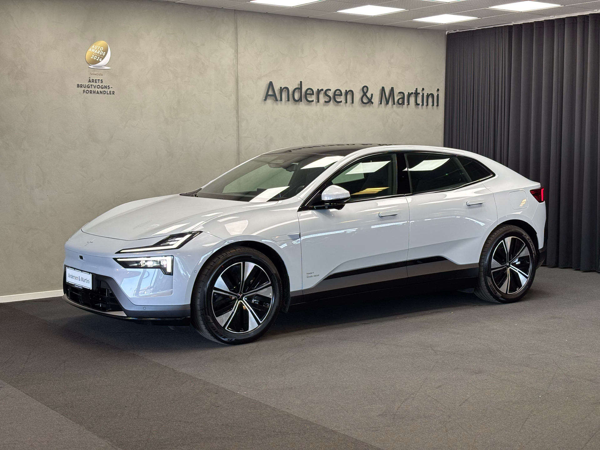 undefined Polestar 4 fra 2025 set udefra