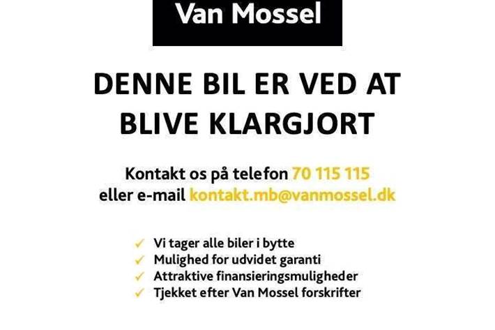 Hvid Mercedes E300 fra 2023