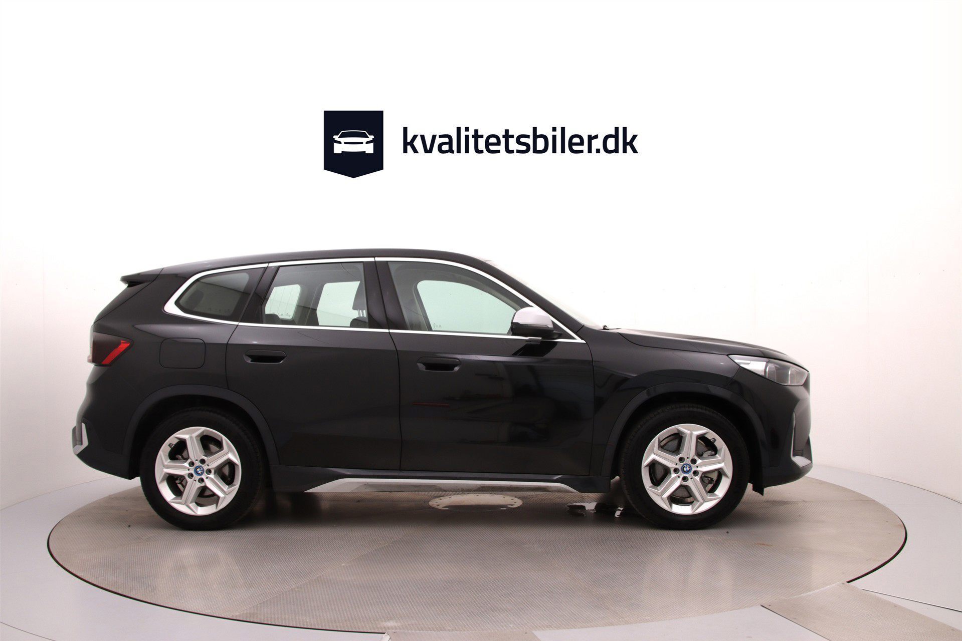 BMW iX1 xDrive30 EL xLine 4x4 313HK 5d Aut.