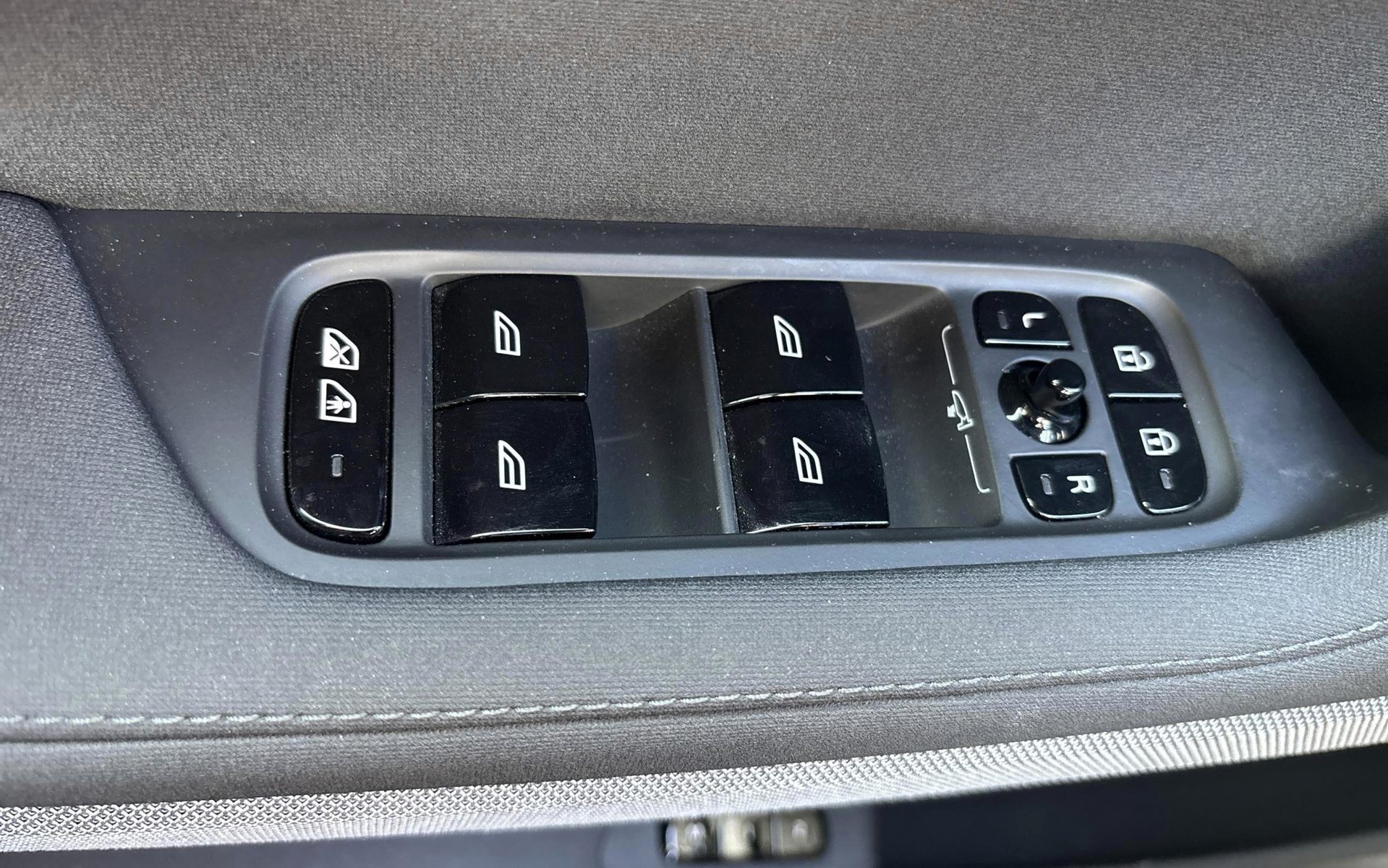 Hvid Polestar 2 fra 2024