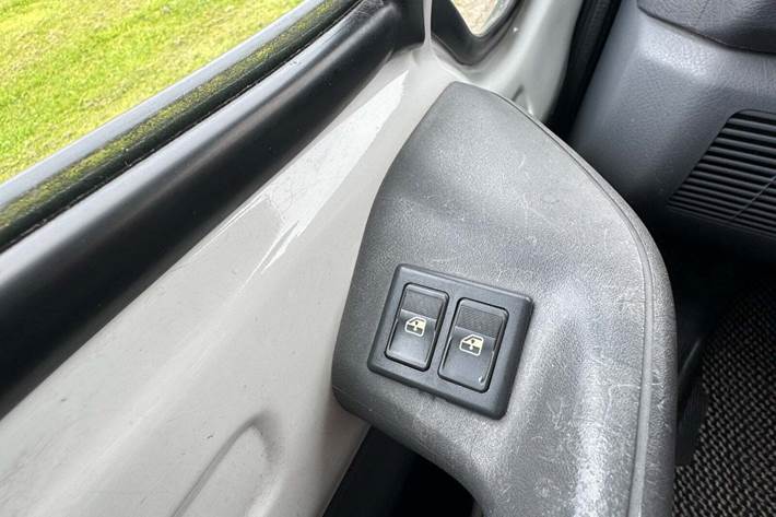 undefined Citroën Jumper 28 fra 2001 set indefra