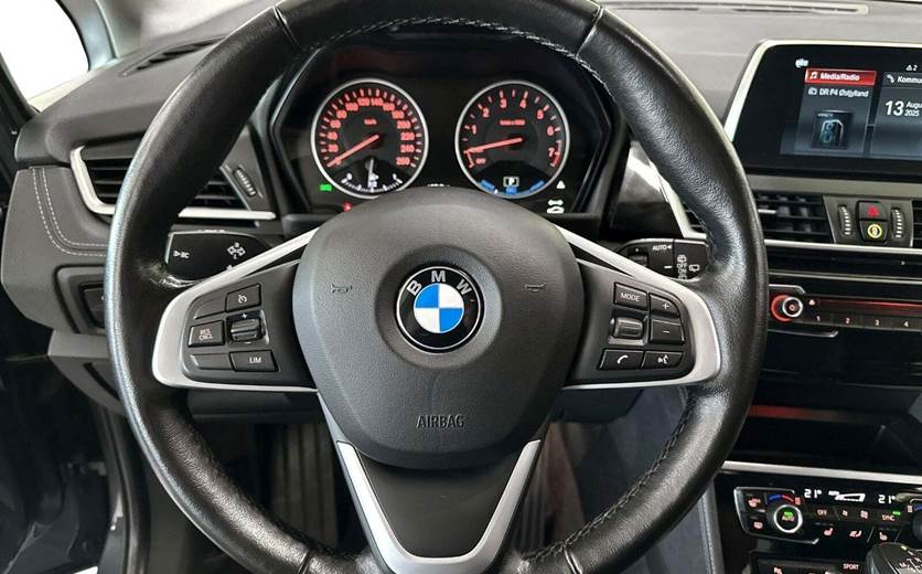 BMW 225xe