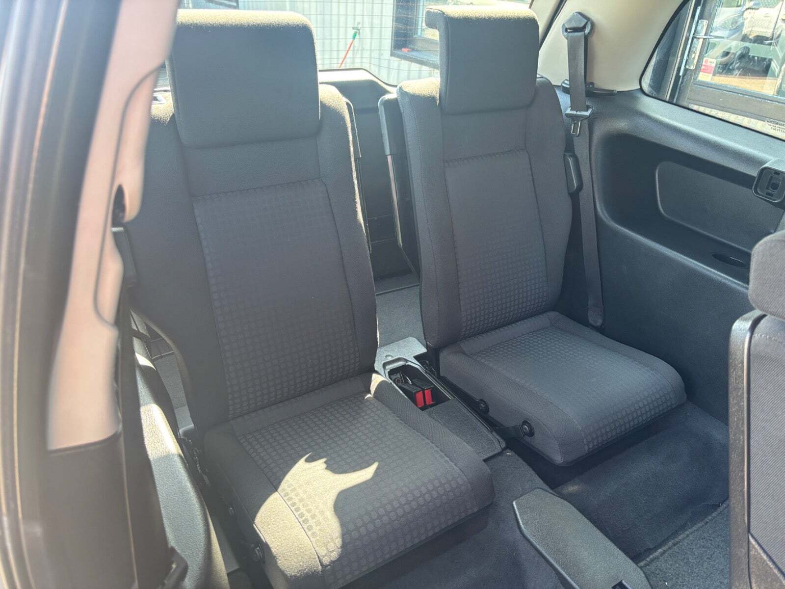 Sølv Opel Zafira fra 2004