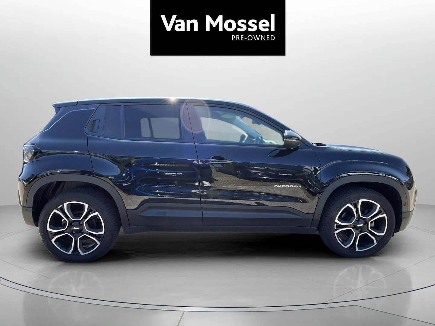 Jeep Avenger 54 Summit