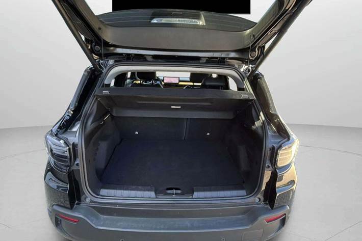 Sort Jeep Avenger fra 2023