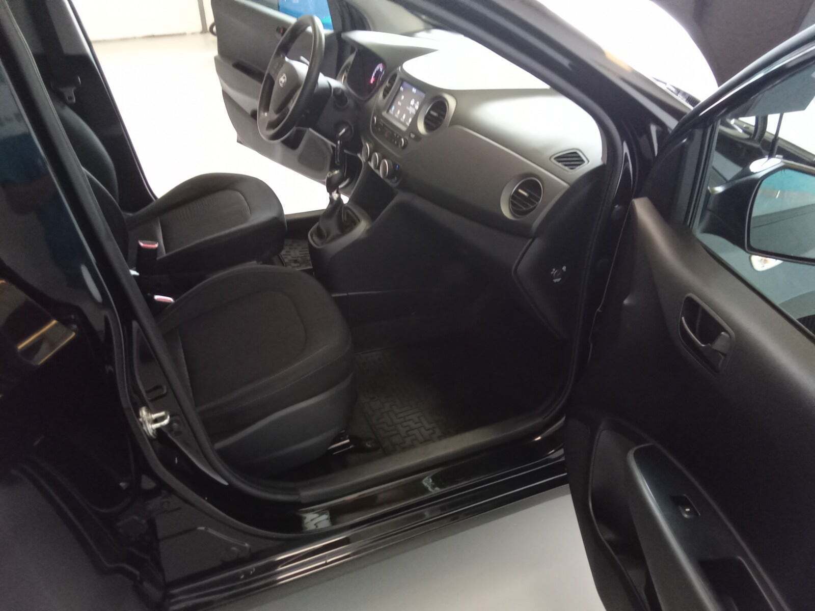 Sort Hyundai i10 fra 2020