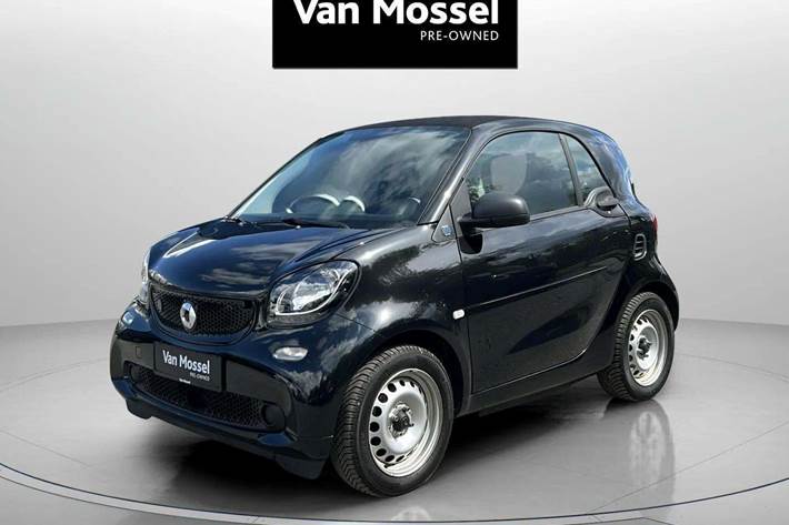 Sort Smart Fortwo fra 2019 set udefra