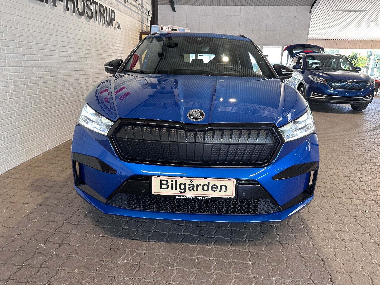 Blå Skoda Enyaq fra 2021