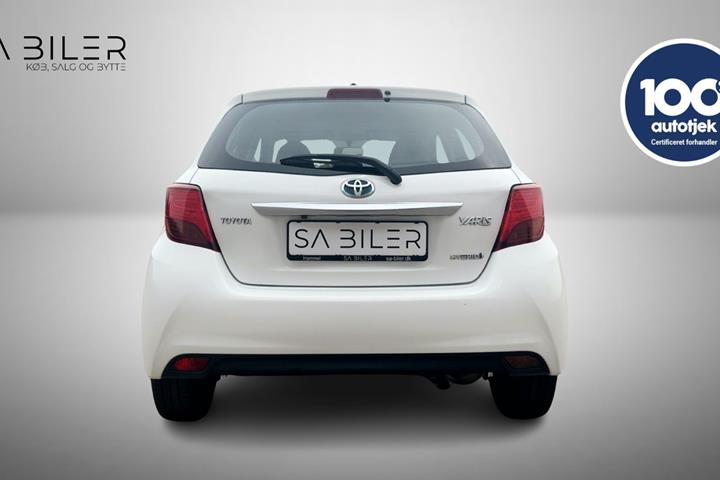 undefined Toyota Yaris fra 2015