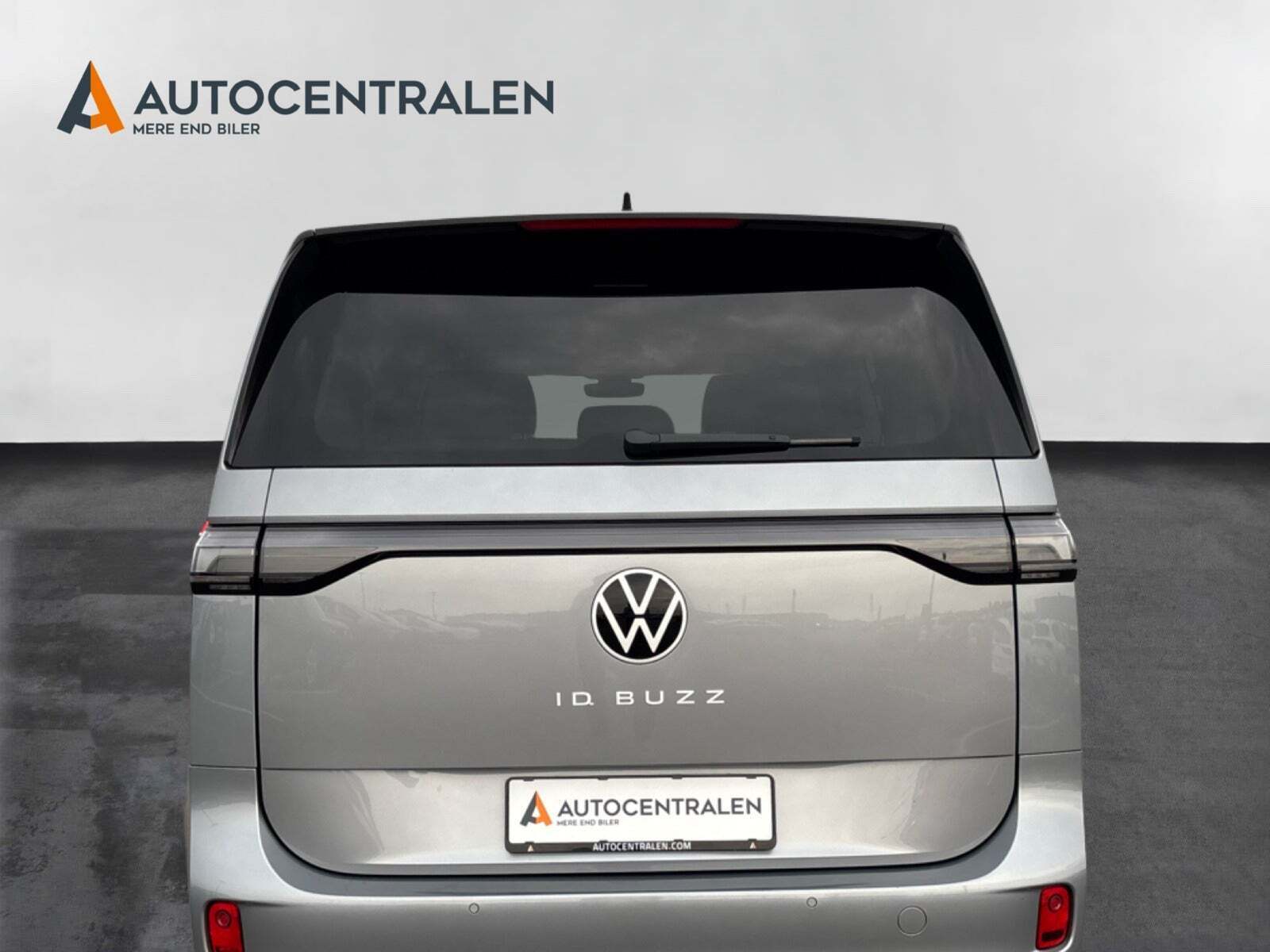 VW ID.Buzz 77 Life SWB