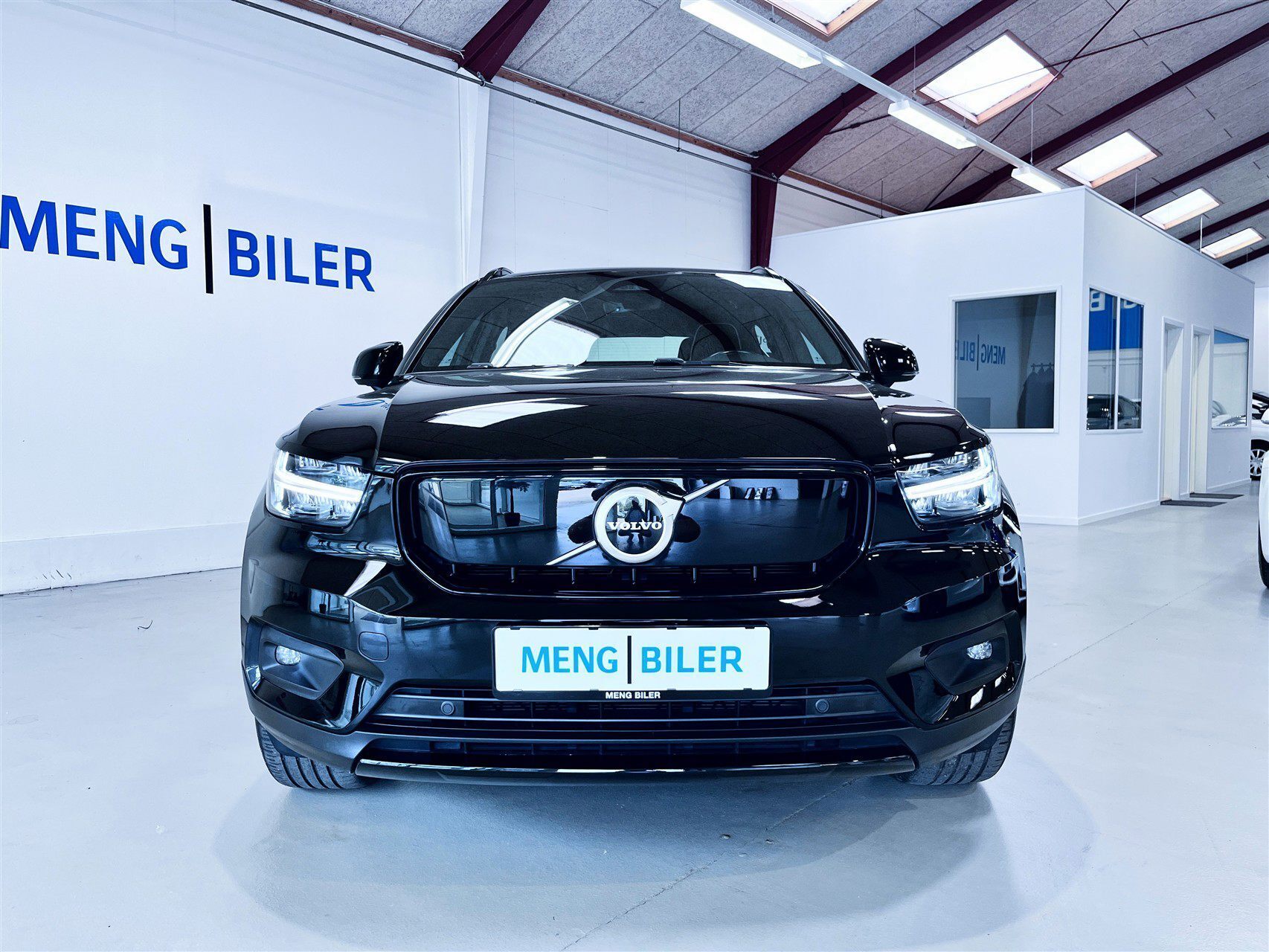 Volvo XC40 P8 Recharge Twin R-design AWD 408HK 5d Aut.