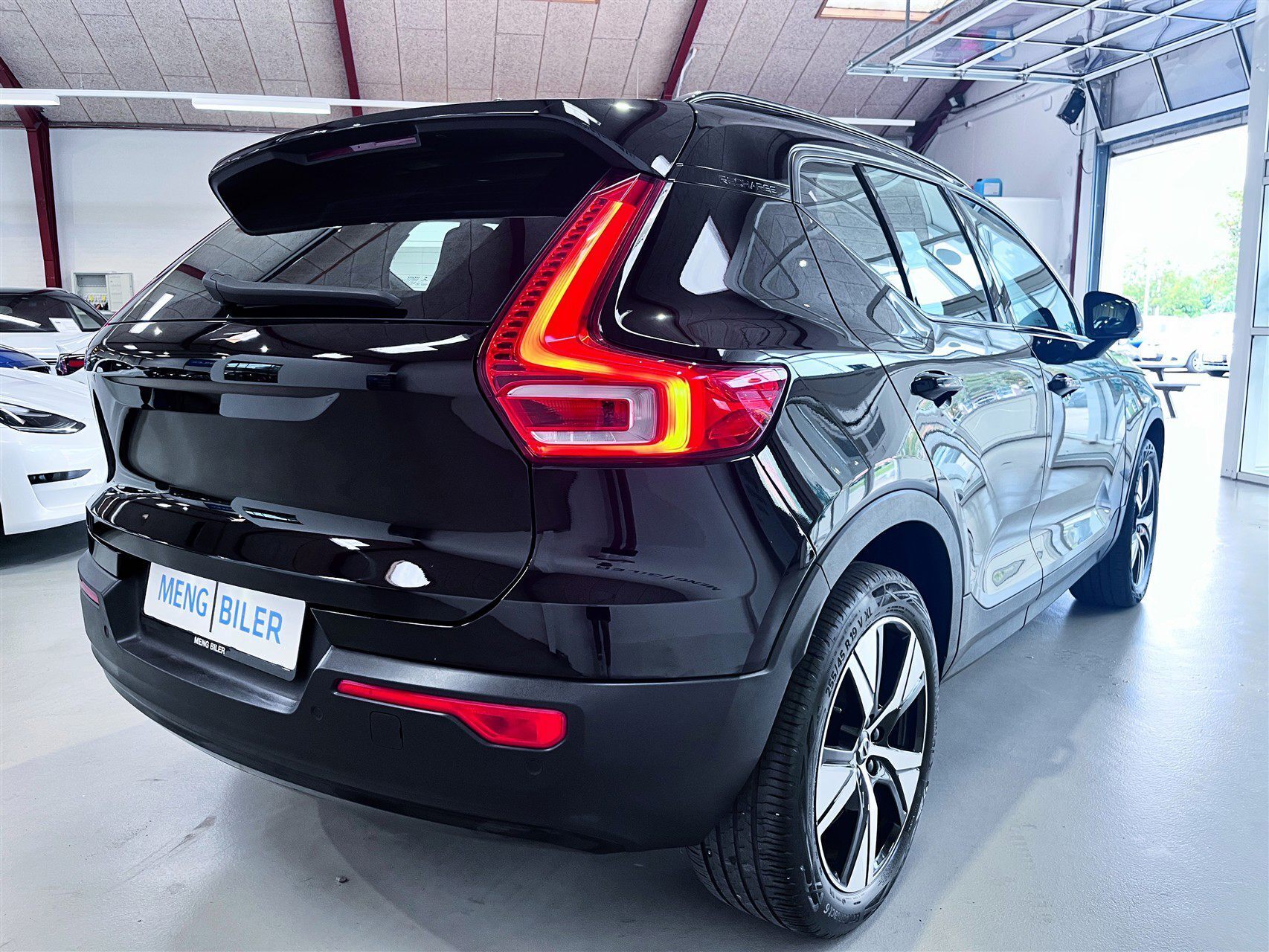 Volvo XC40 P8 Recharge Twin R-design AWD 408HK 5d Aut.