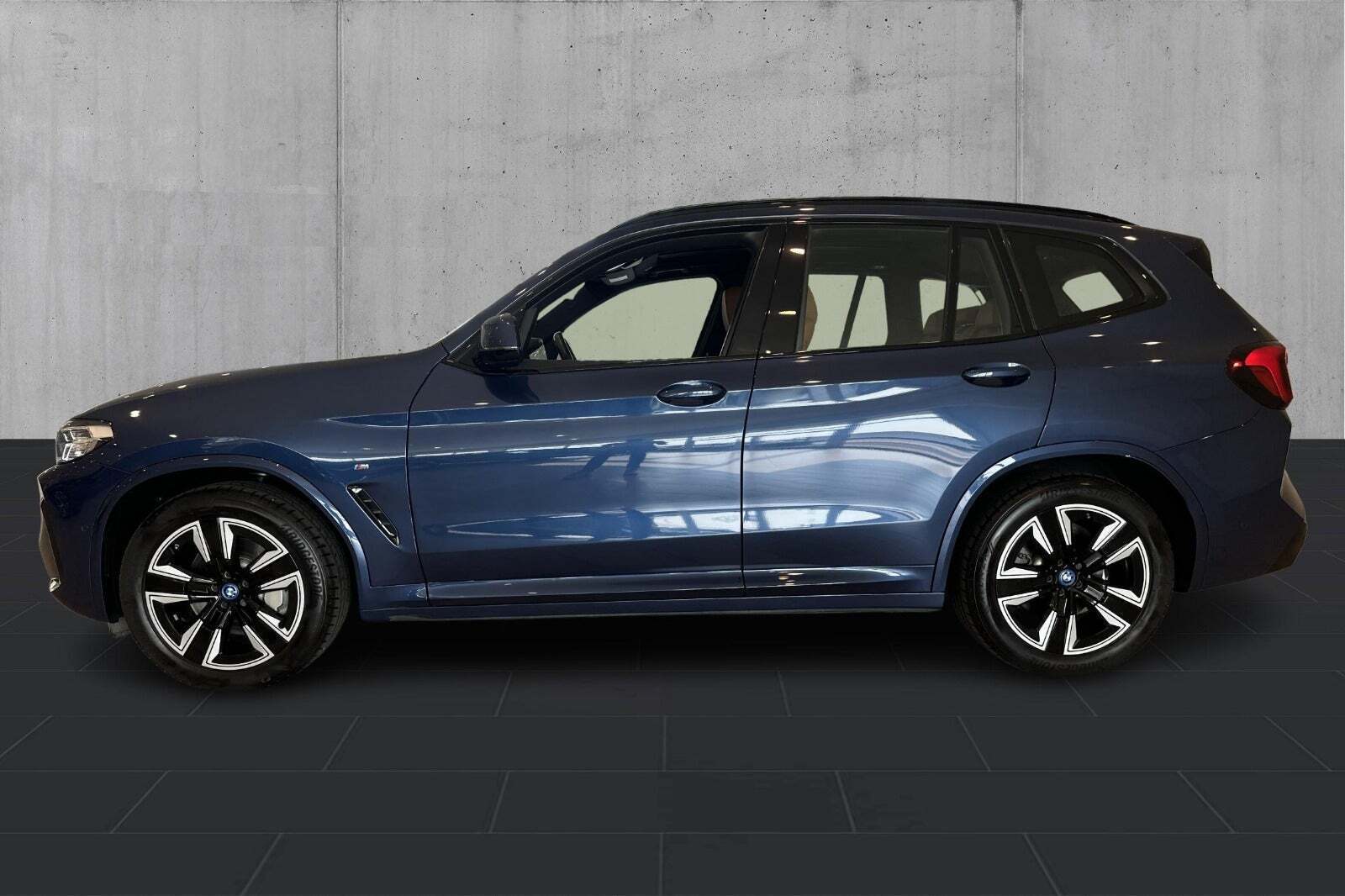 BMW iX3 Charged M-Sport