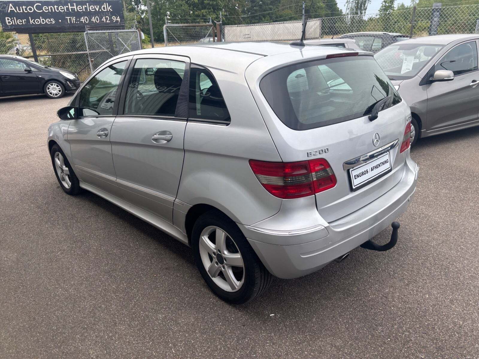 Sølv Mercedes B200 fra 2007