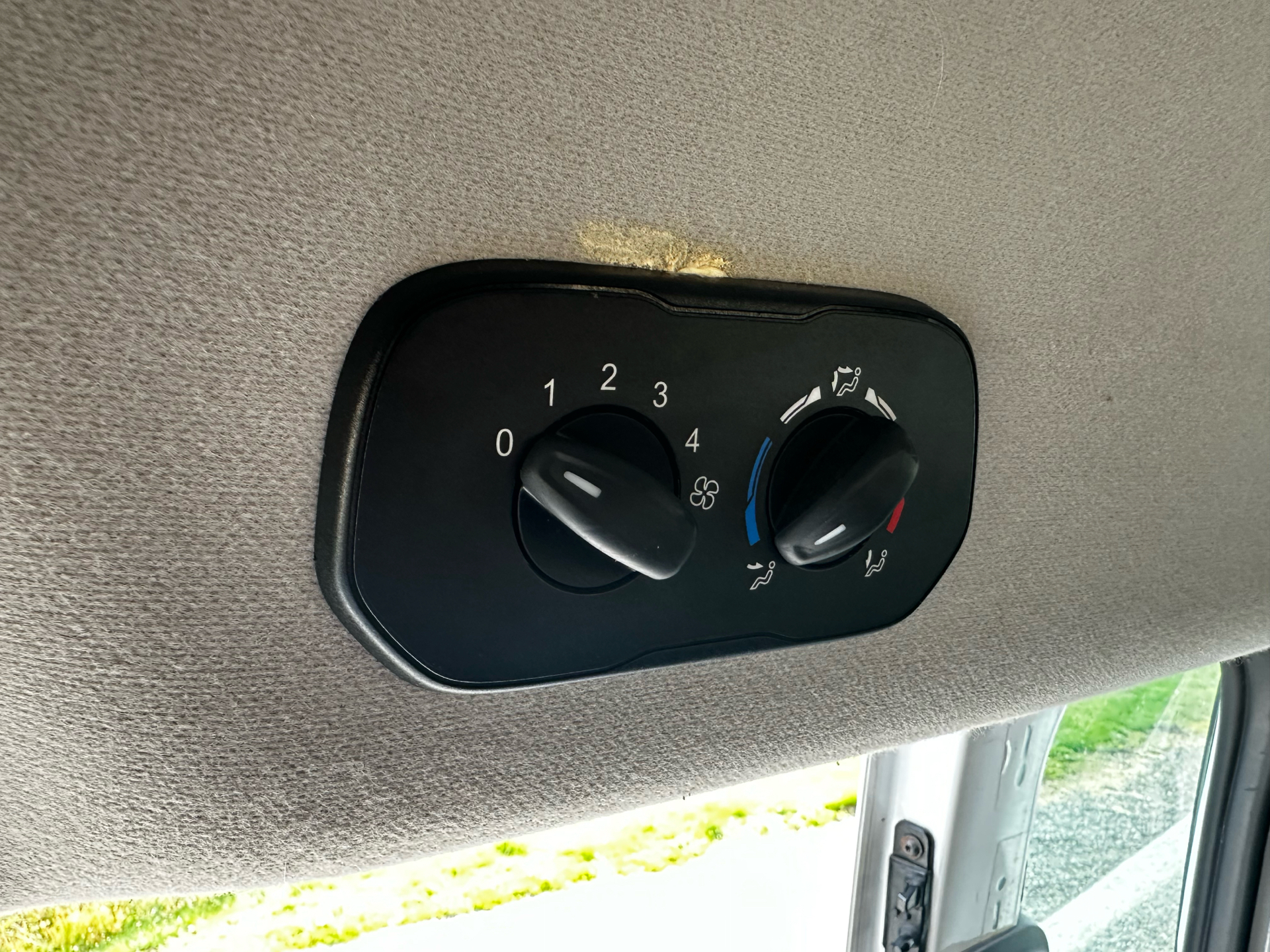 Hvid Ford Transit Custom fra 2018