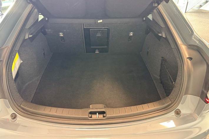 Grå Polestar 2 fra 2022