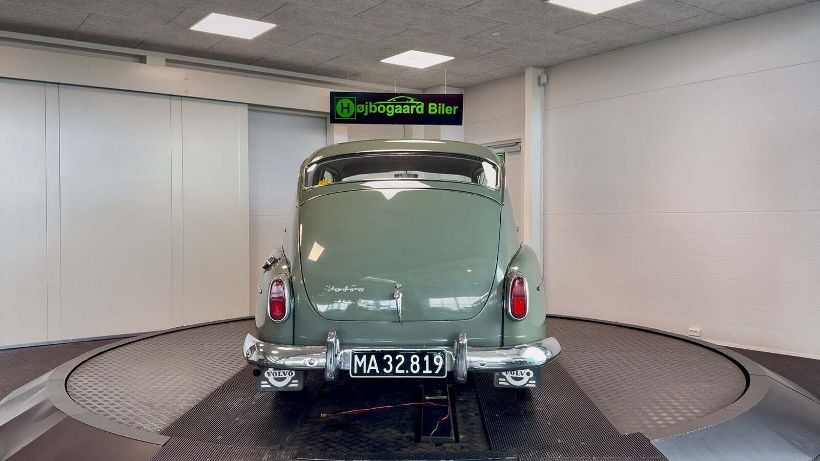 undefined Volvo PV544 fra 1961 set udefra