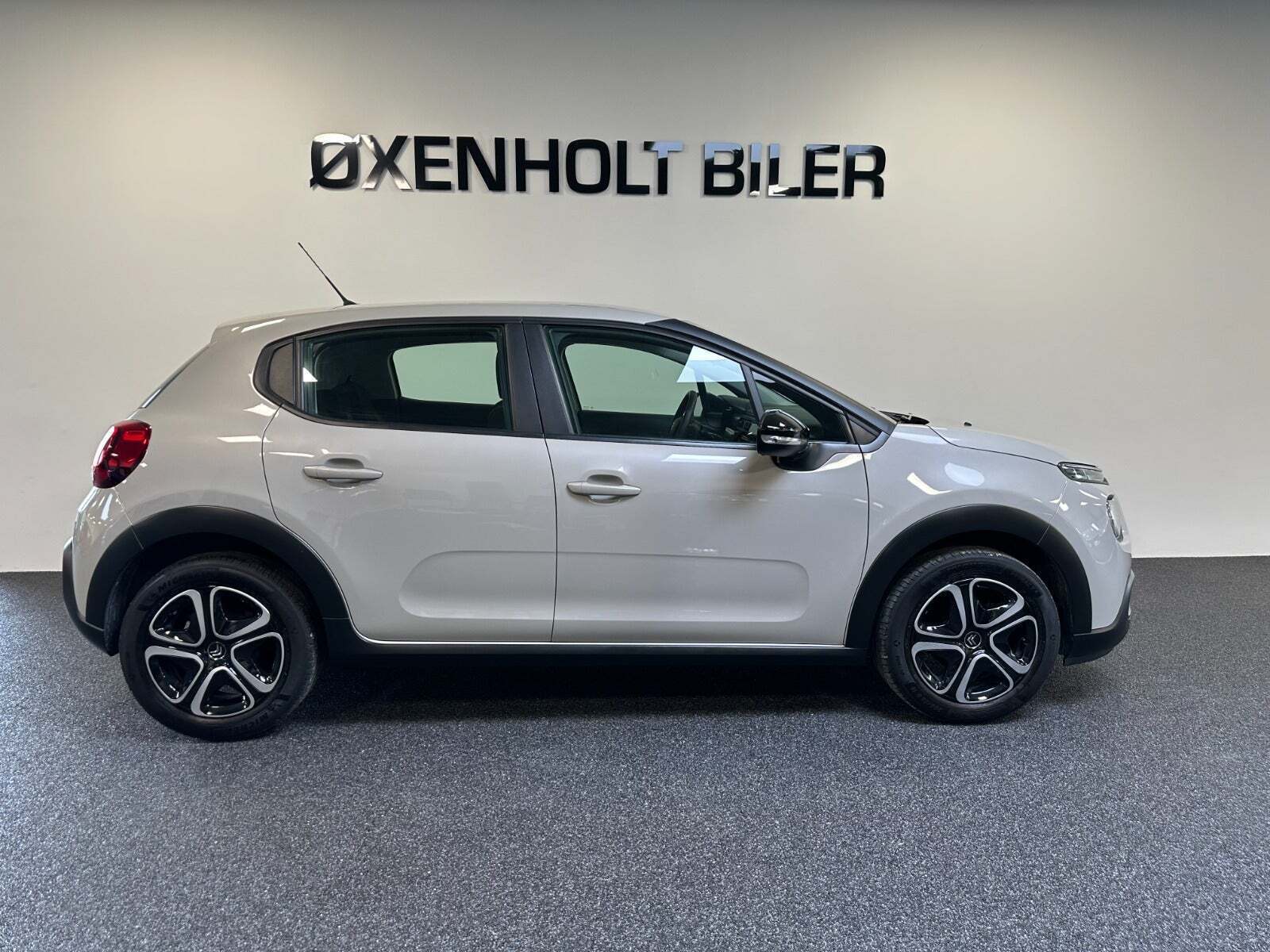 Grå Citroën C3 fra 2021
