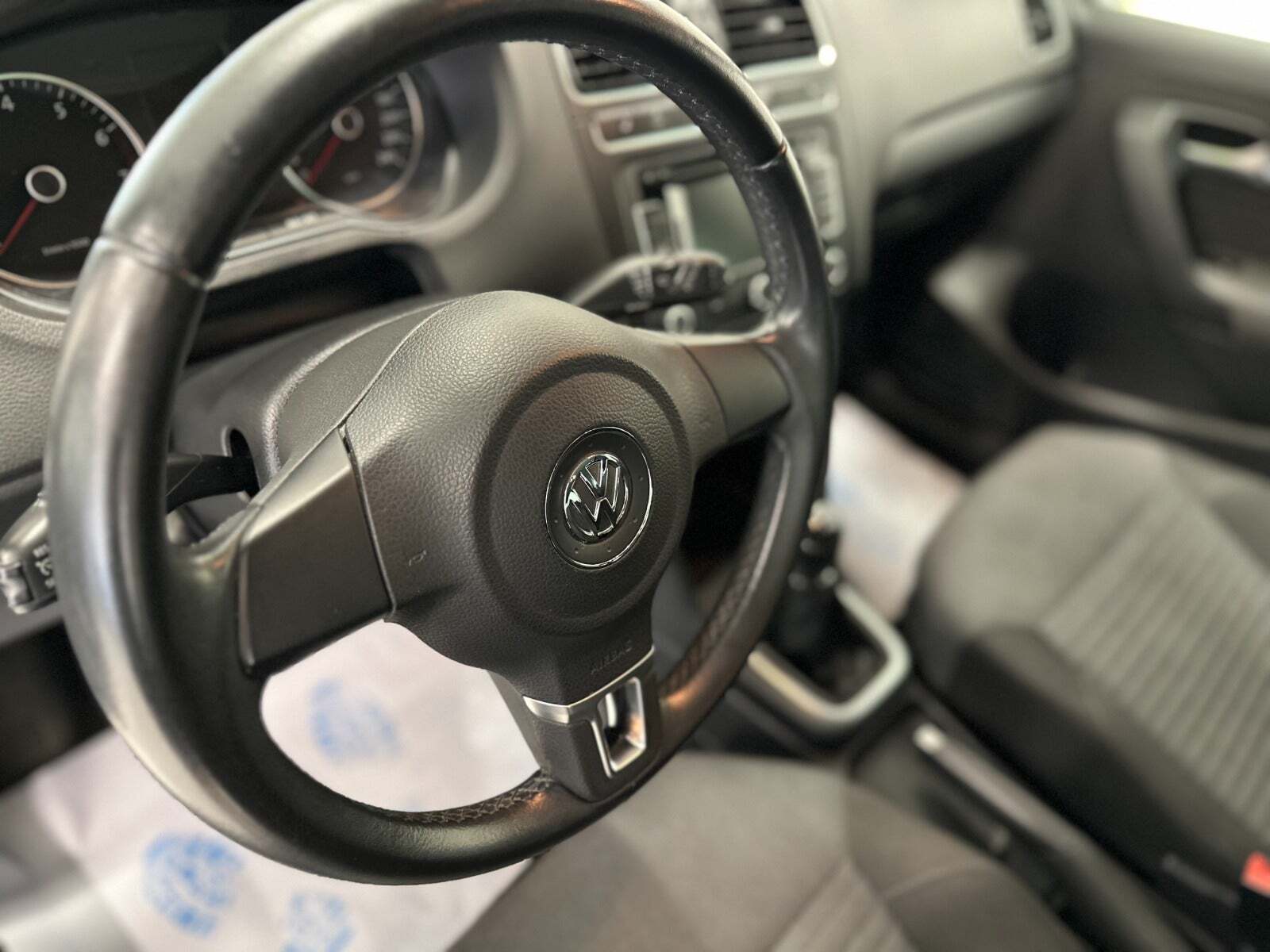 Sort VW Polo fra 2013