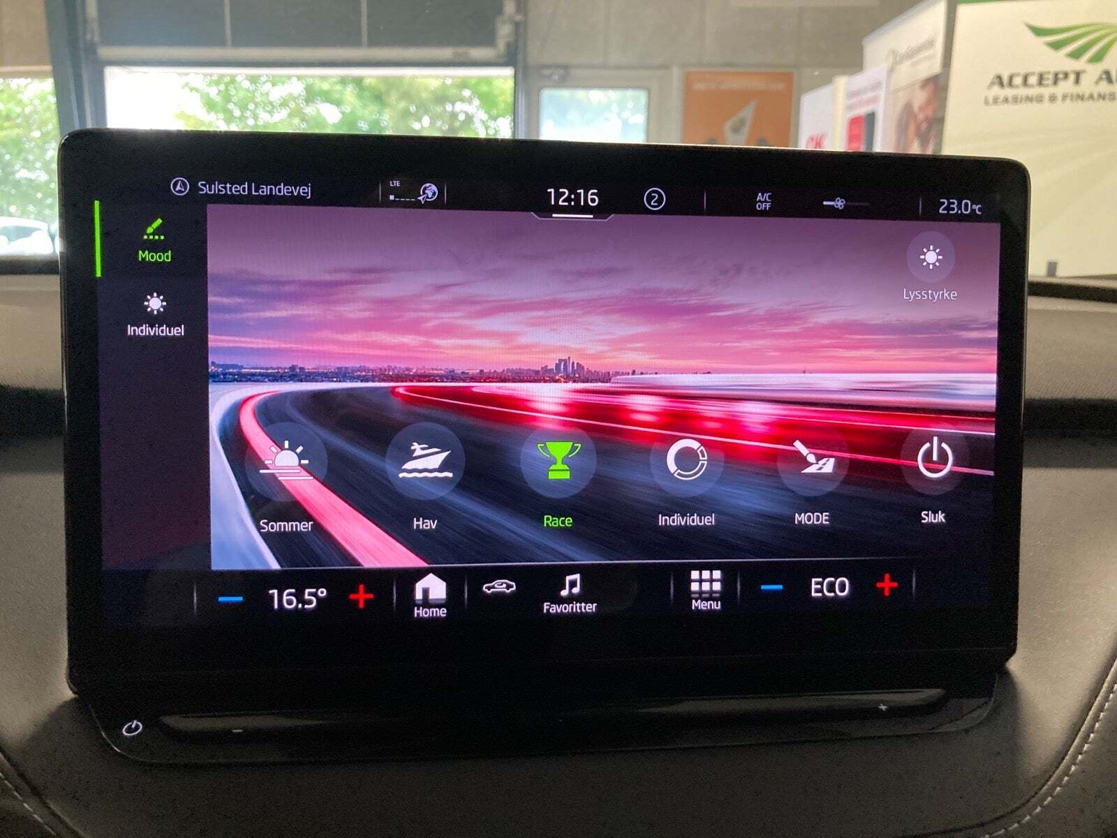 Sort Skoda Enyaq fra 2022