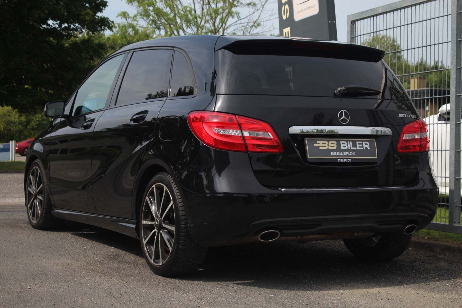 Mercedes B180