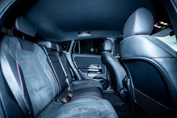 Sort Mercedes EQA250+ fra 2024