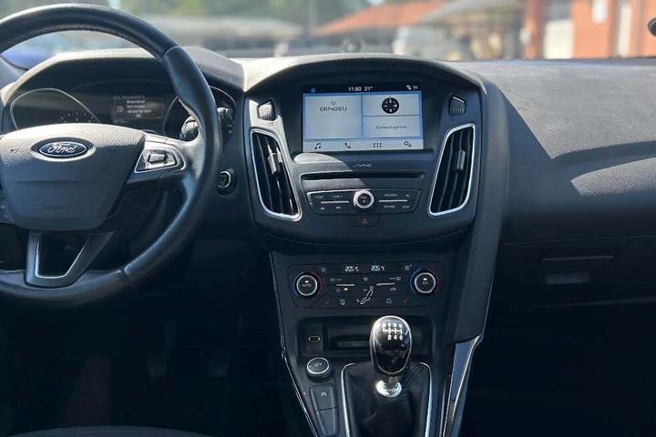 Sølv Ford Focus fra 2017