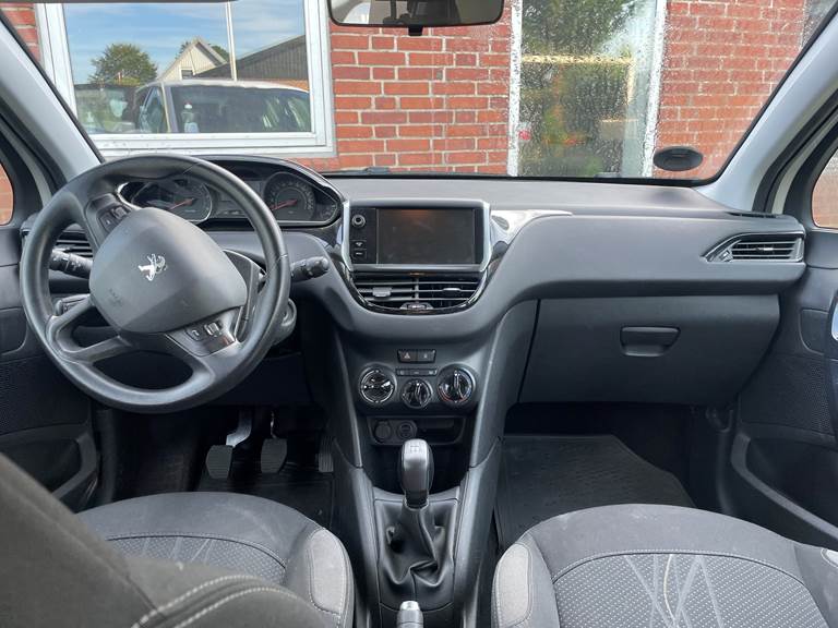 Peugeot 208 1,6 e-HDi 5D