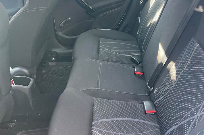 Hvid Peugeot 208 fra 2014