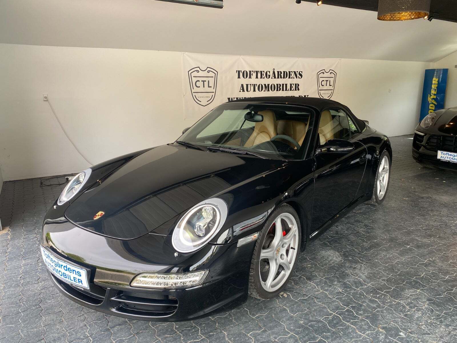 Porsche 911 Carrera 3,6 Cabriolet Tiptr.