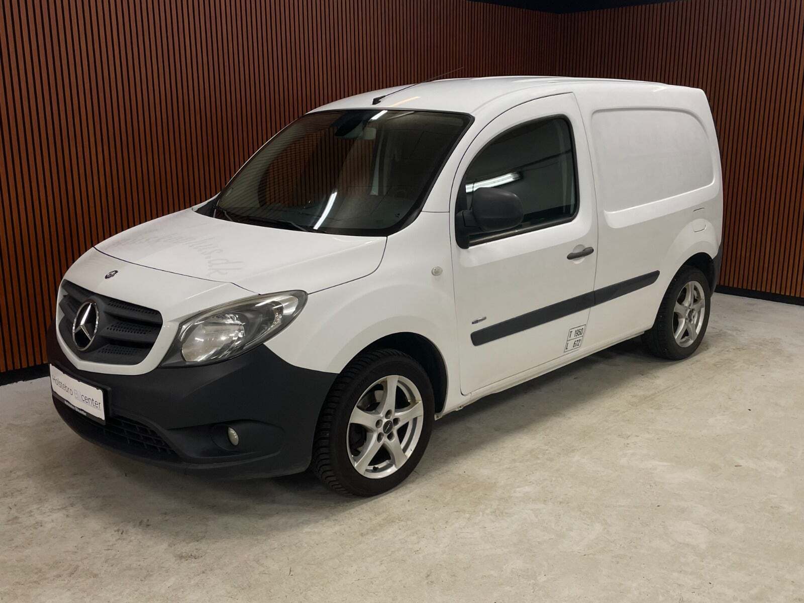 undefined Mercedes Citan 109 fra 2016 set udefra