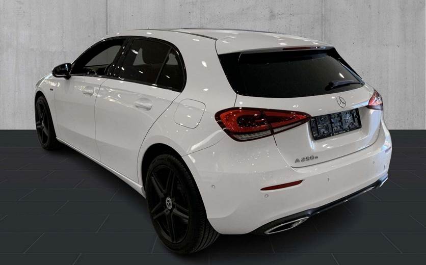 Mercedes A250 e