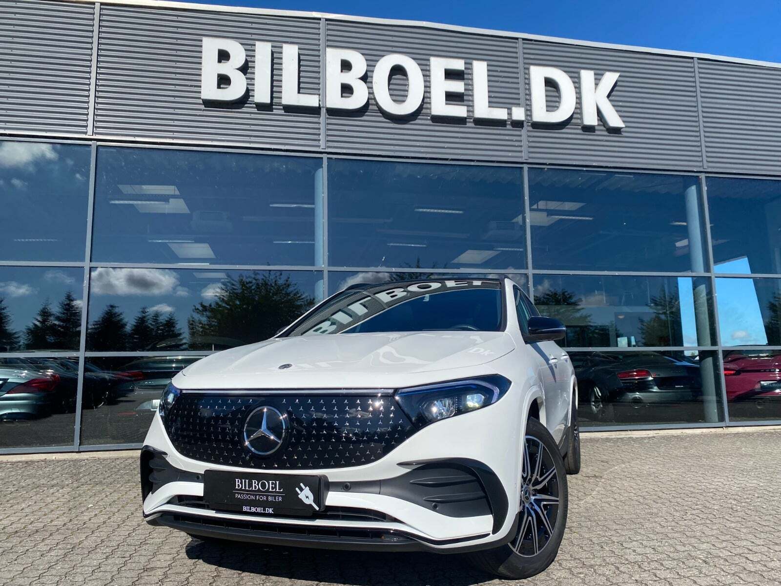 Mercedes EQA300 AMG Line 4Matic