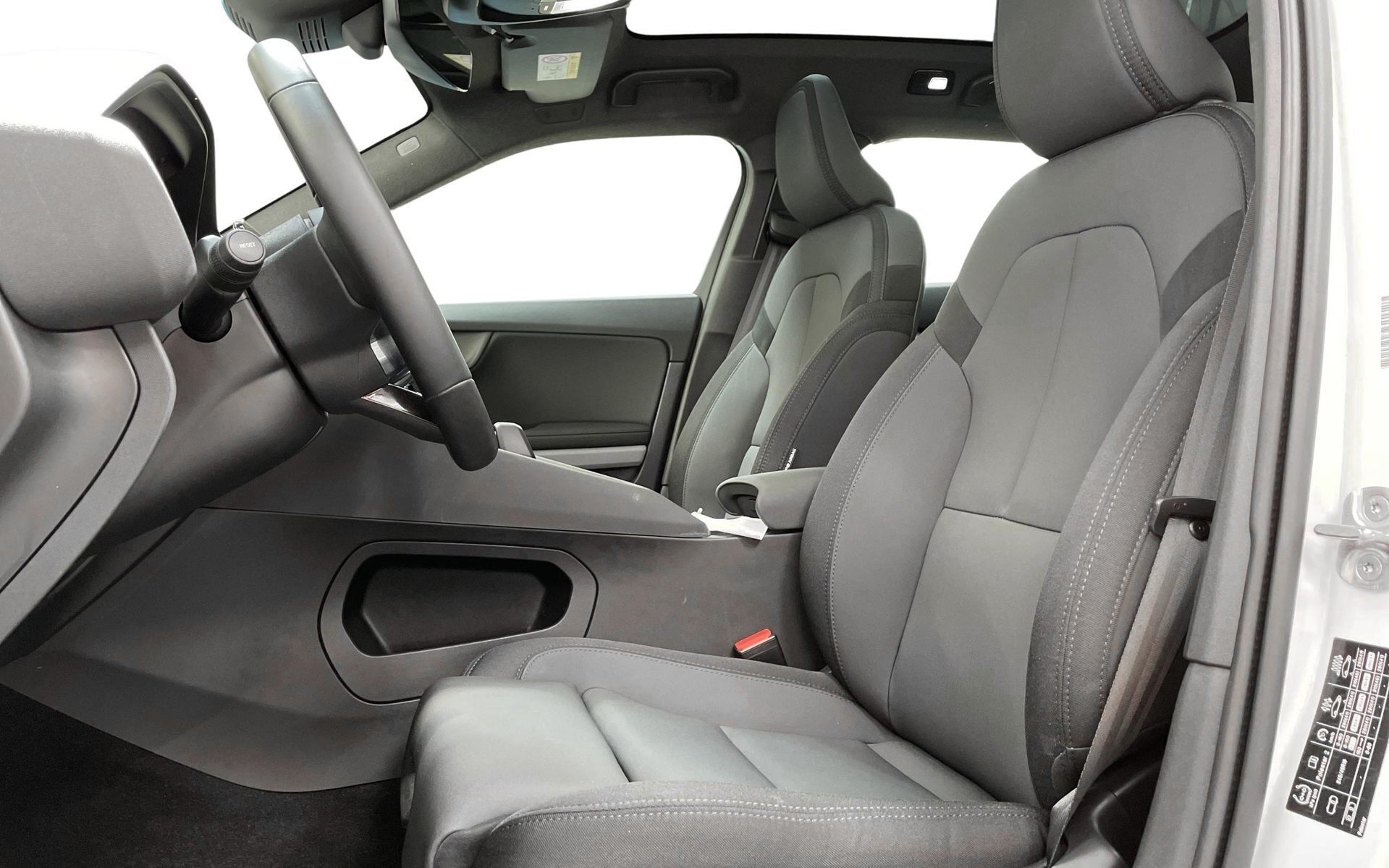 Hvid Polestar 2 fra 2024