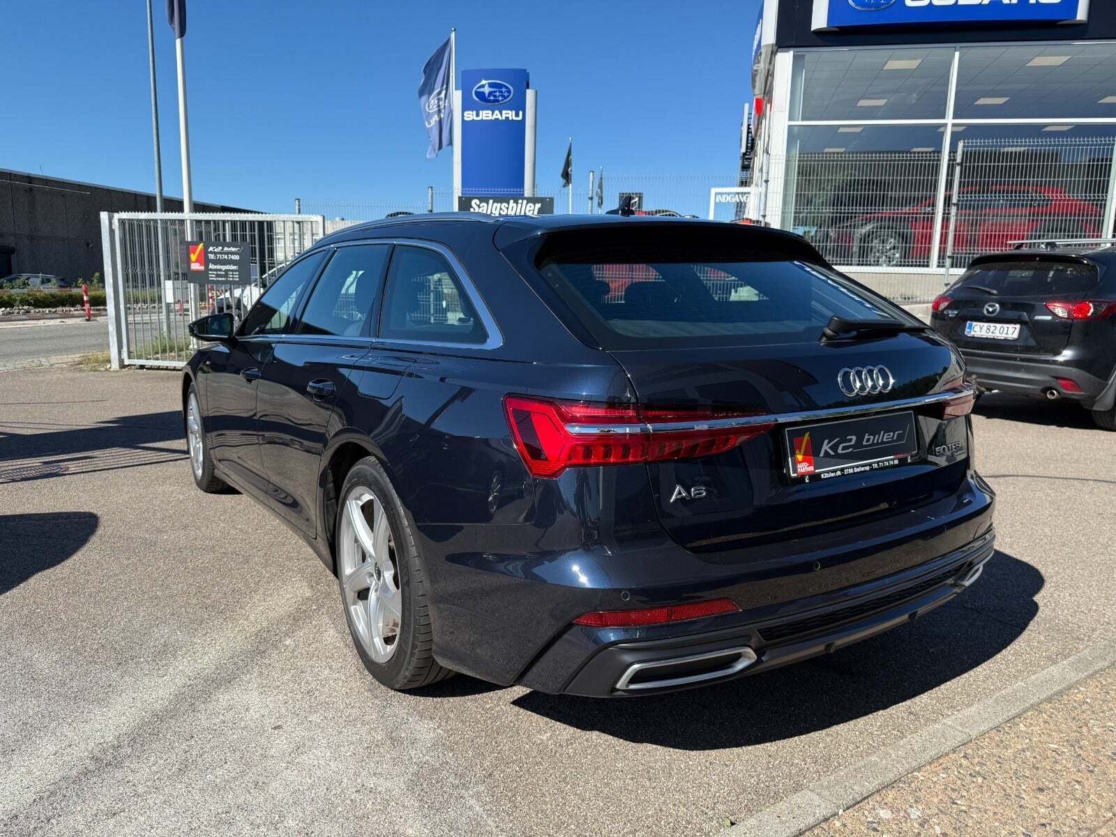Blå Audi A6 fra 2022