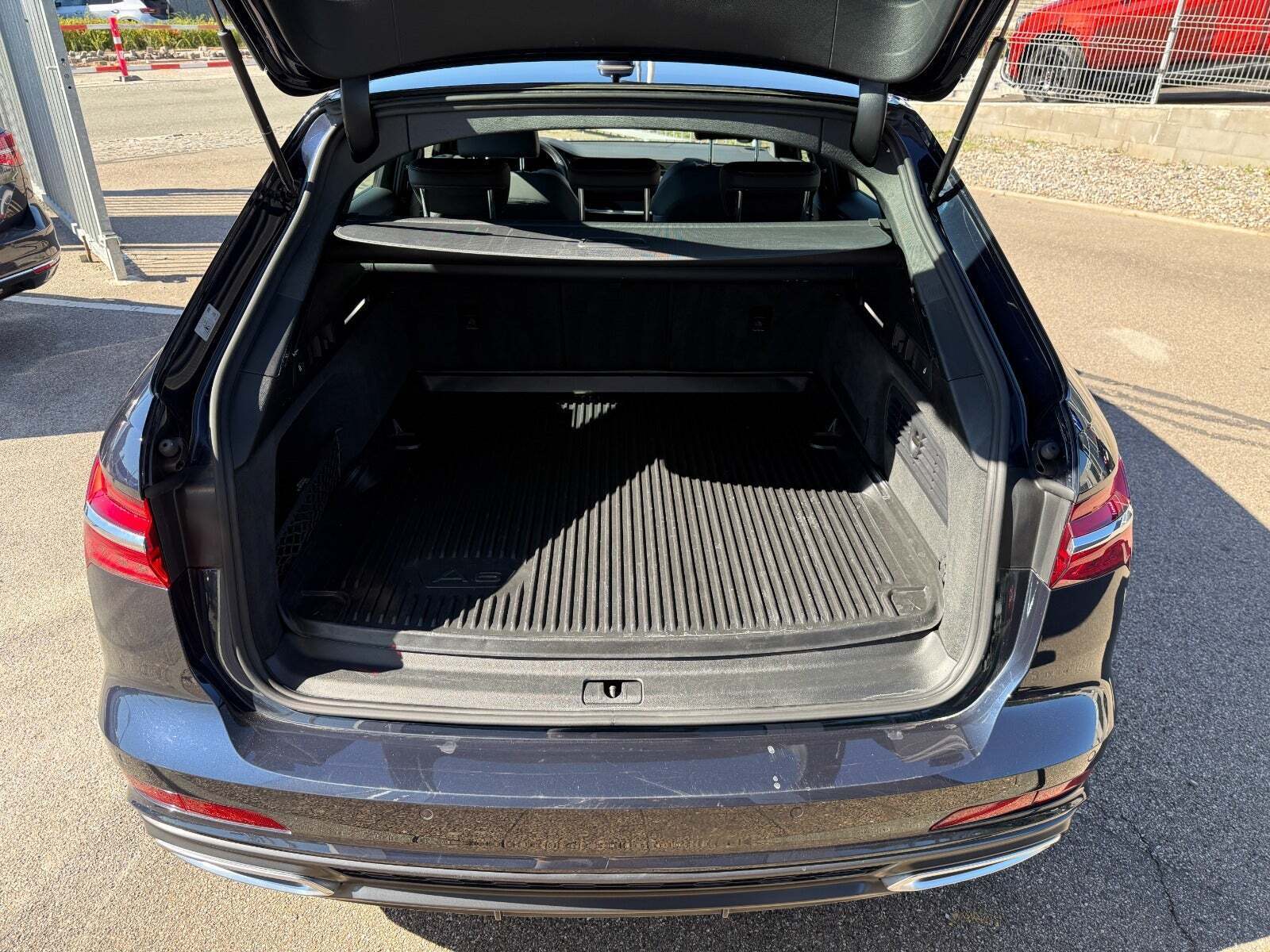 Audi A6 50 TFSi e S-line Avant quattro S-tr.