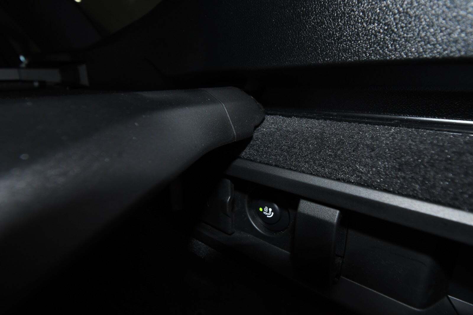 Sort BMW i5 fra 2025