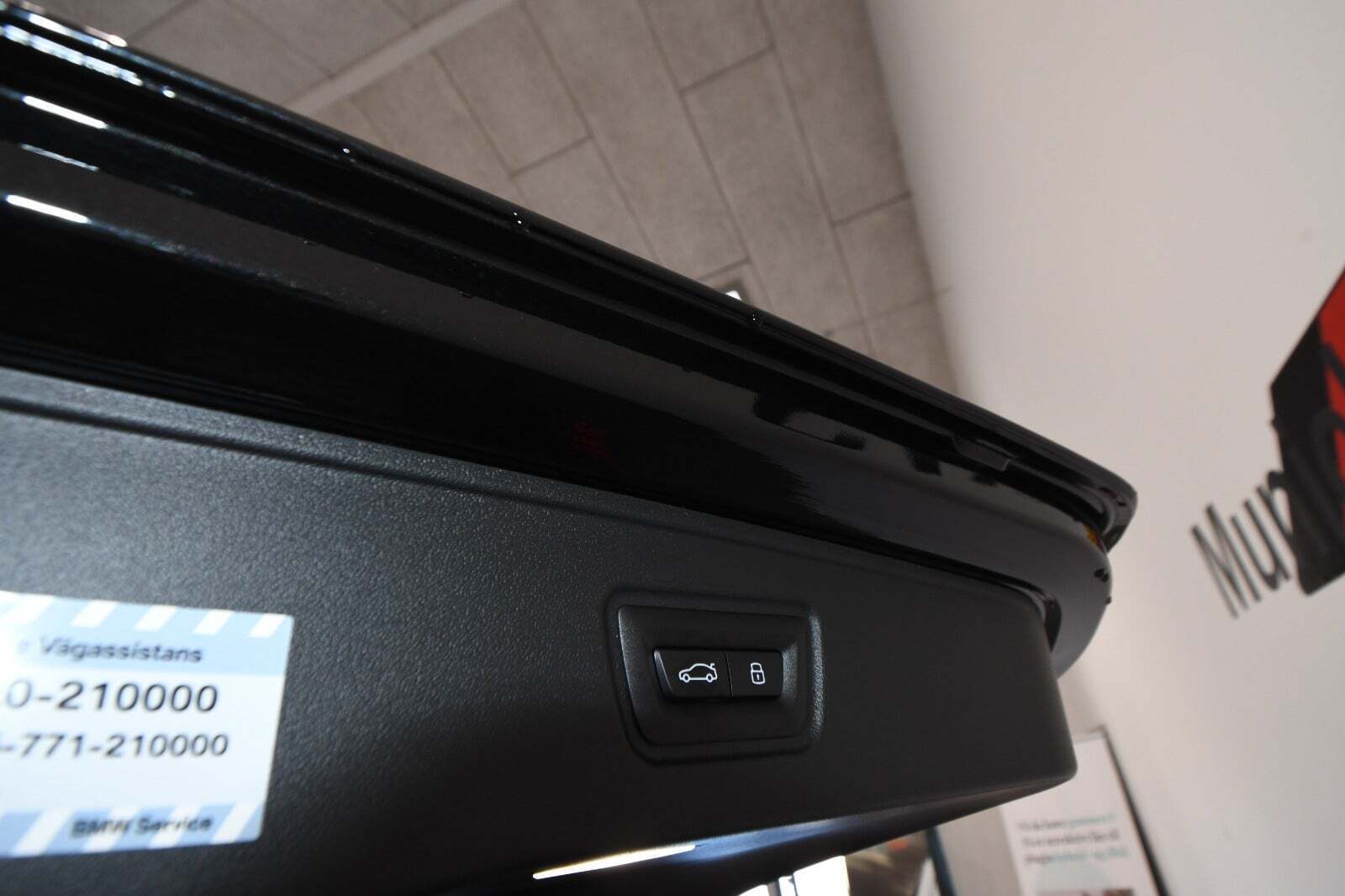 Sort BMW i5 fra 2025