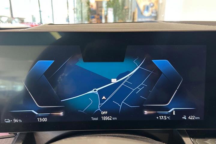 Hvid BMW i5 fra 2024