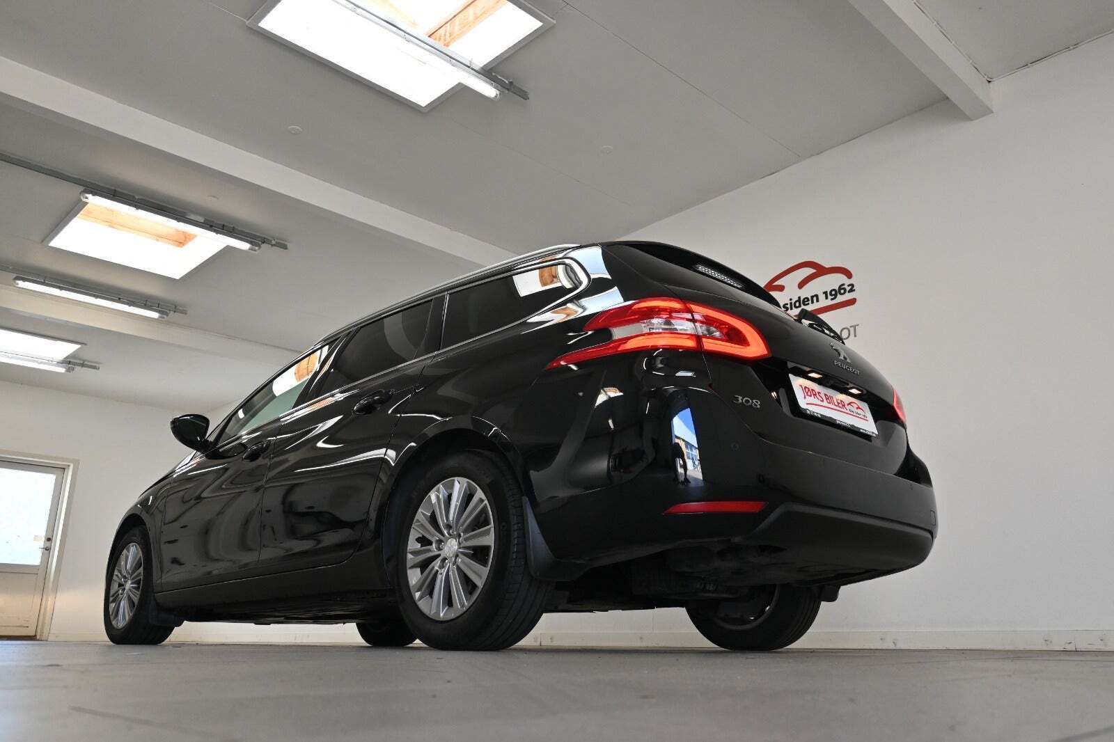 Peugeot 308 1,5 BlueHDi 130 Allure Grand SW