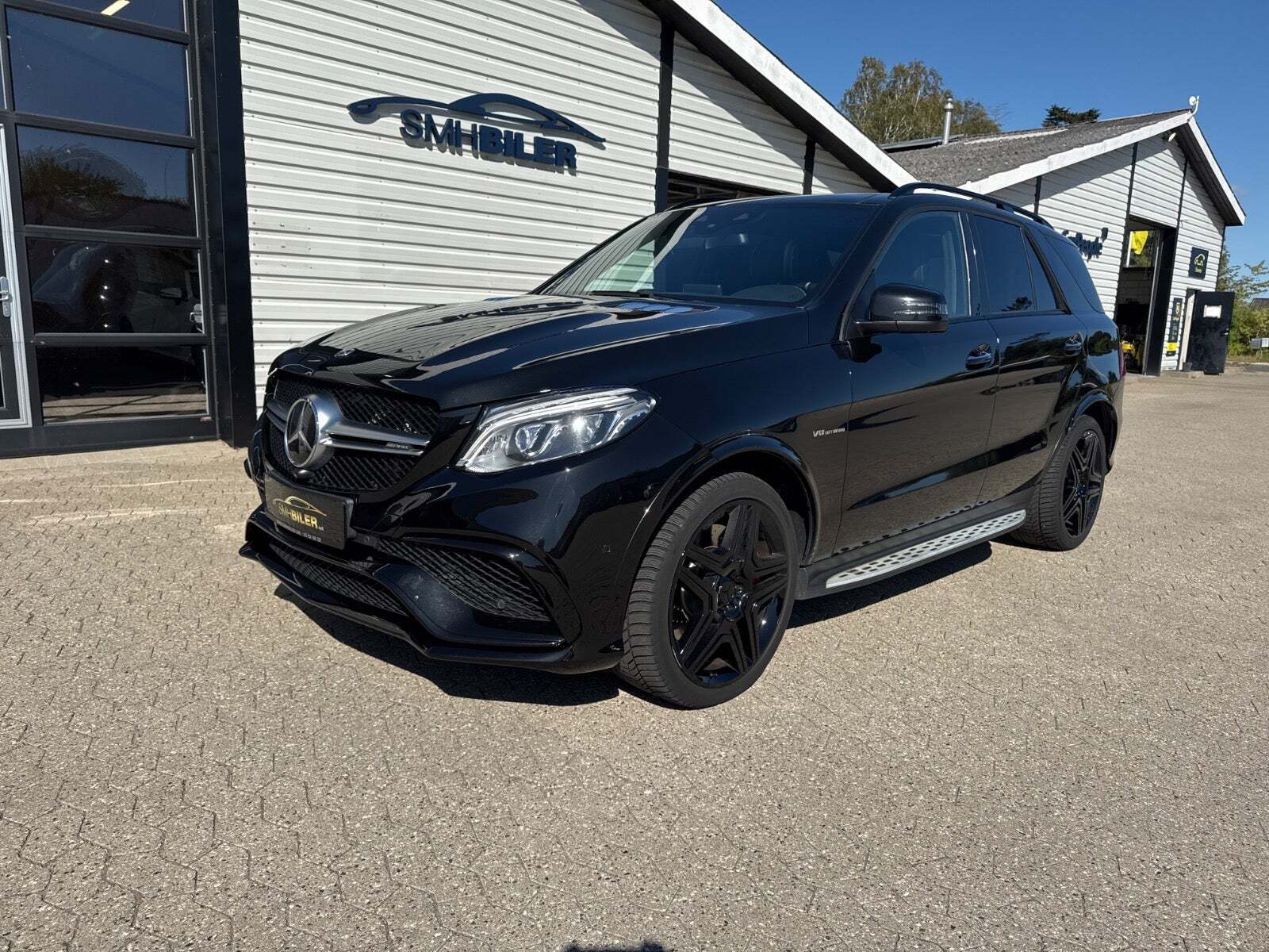 Sort Mercedes GLE63 fra 2018
