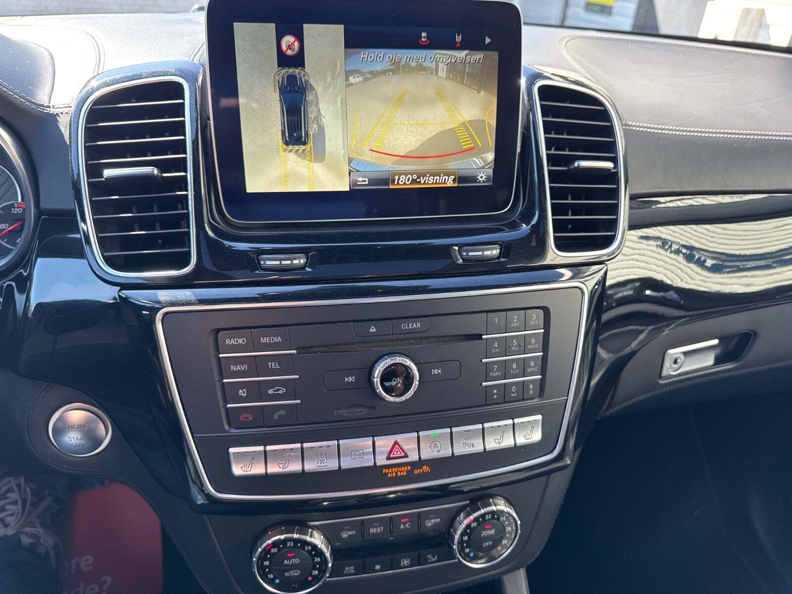 Sort Mercedes GLE63 fra 2018
