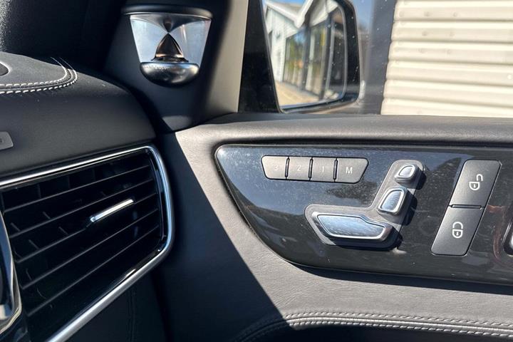 Sort Mercedes GLE63 fra 2018