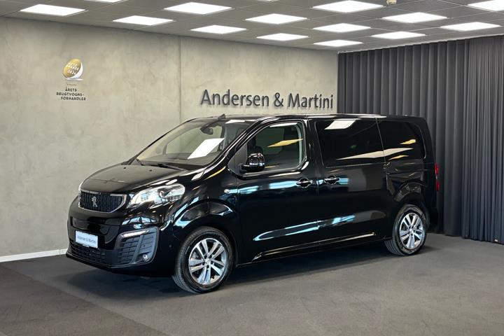 Sort Peugeot e-Traveller fra 2023