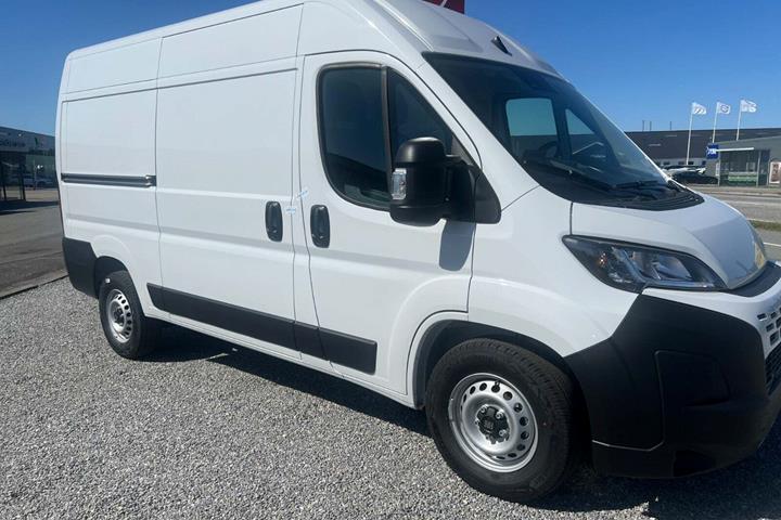 Hvid Fiat Ducato 35 Maxi fra 2025