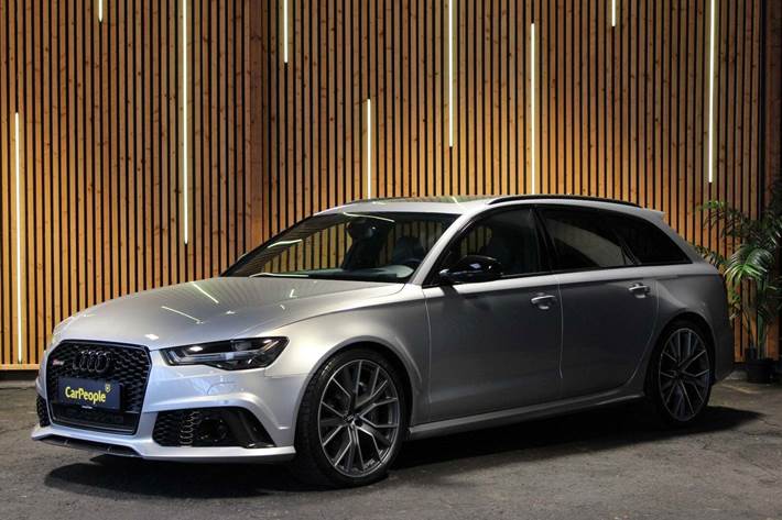 Sølv Audi RS6 fra 2017